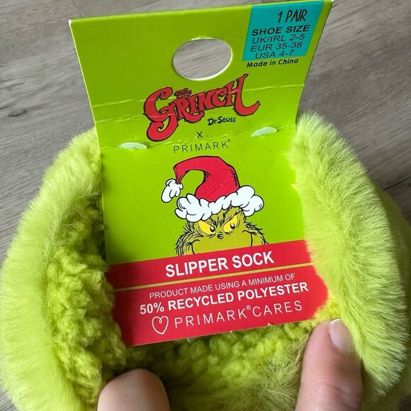 Primark The Grinch Slipper Socks Plush US Women’s Size 4-7 NEW NWT 2024 - Picture 6 of 7